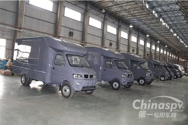 安源:趕制特種房車 確保如期交付