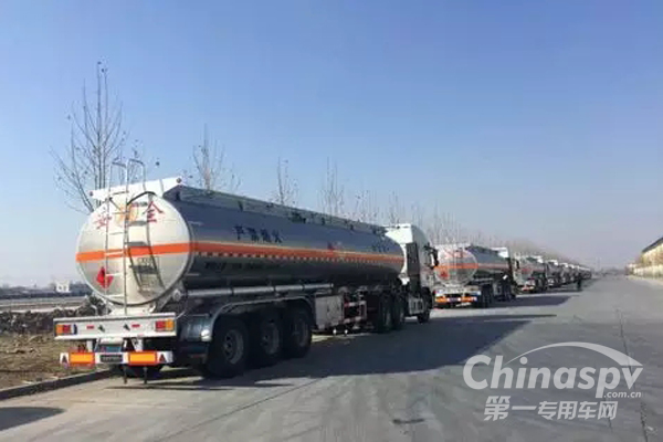 山西高速交警精準(zhǔn)管控危化品運(yùn)輸車輛