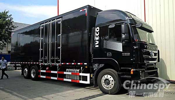 上汽紅巖攜這三款產(chǎn)品亮相廣州車展