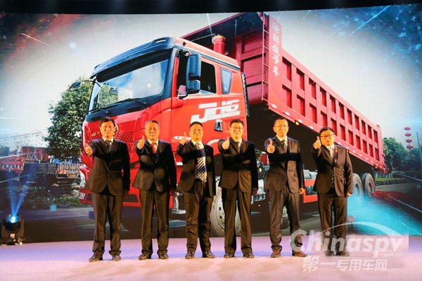 顏值和實力 一汽解放青汽JH6自卸全國投放