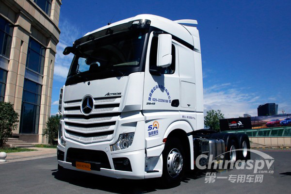 奔馳卡車爭(zhēng)做“中歐第四物流通道”的銜接者