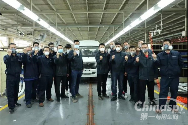 萬(wàn)眾一心、共克時(shí)艱！抗擊疫情金龍?jiān)谛袆?dòng)