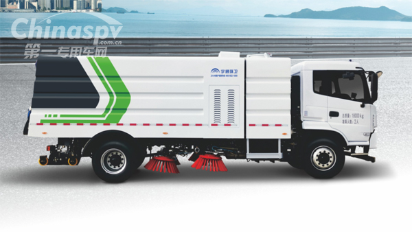 抑塵防霾小標(biāo)兵，宇通環(huán)衛(wèi)18t濕式掃路車強(qiáng)力出擊