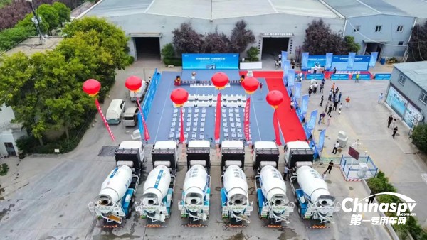 45臺(tái)華菱換電攪拌車交付西安用戶