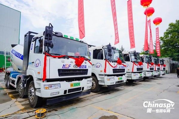 45臺(tái)華菱換電攪拌車交付西安用戶