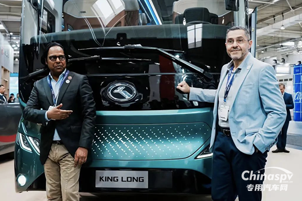 直擊漢諾威現(xiàn)場(chǎng) 綠色交通“金龍方案”閃耀國(guó)際頂級(jí)車展