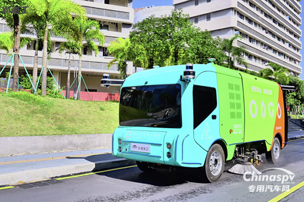 震撼上映！宇通自動駕駛環(huán)衛(wèi)駛?cè)雺粝霝硡^(qū)