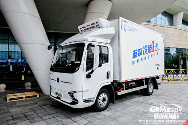 科技藍(lán)擎新能源冷藏車全面“領(lǐng)鮮”：全場(chǎng)景覆蓋 續(xù)航區(qū)間大 動(dòng)力能量大