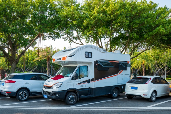 第392批次公告旅居房車(chē)統(tǒng)計(jì)分析：公示企業(yè)達(dá)30家，新能源混合動(dòng)力旅居車(chē)數(shù)量攀升