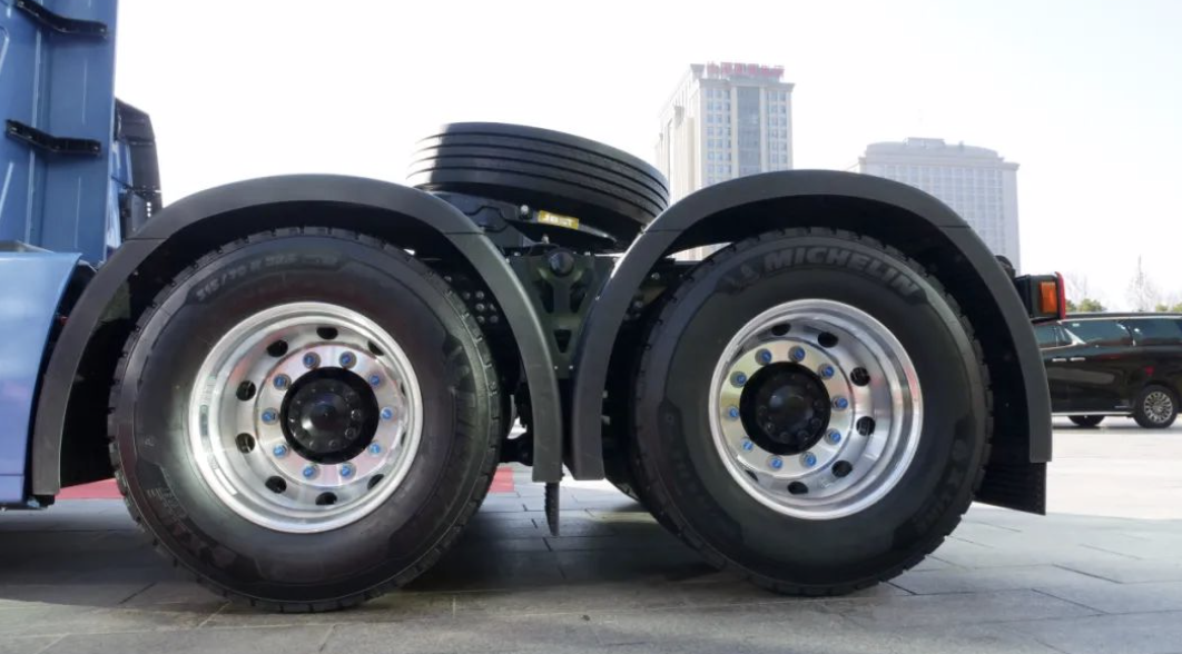 別讓你的輪胎吃太飽！多一次檢查多一份保障