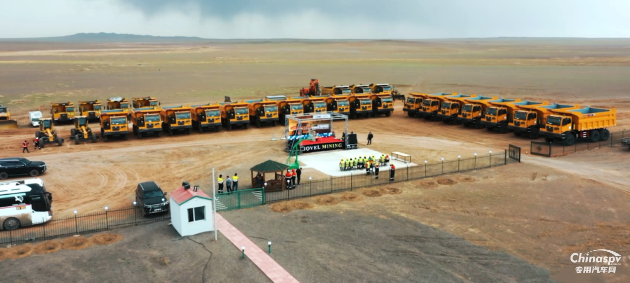 首批交付！20余臺(tái)徐工礦卡進(jìn)駐蒙古國大型礦區(qū)