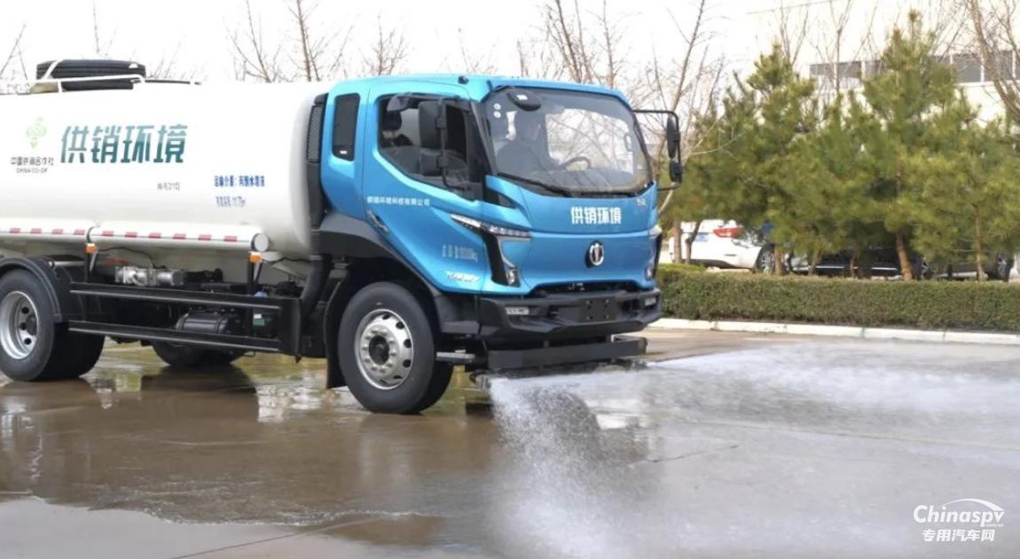  綠化噴灑車中的王牌 五征環(huán)?？萍?5方綠化噴灑車！