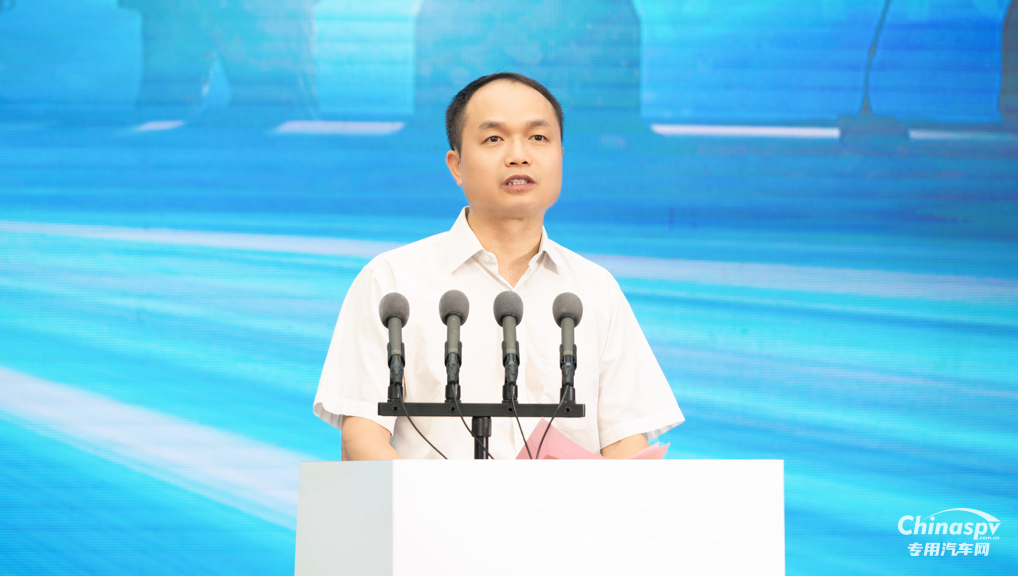 氣效卓然 領(lǐng)勢(shì)新程 解放悍V-LNG 中置軸轎運(yùn)車隆重上市！