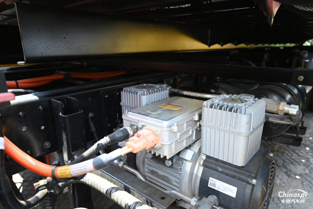 歐馬可為何被稱為“清障一哥”？看看這款車的實(shí)力你就明白了