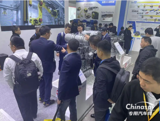 bauma China 2024火熱開幕，上柴動(dòng)力首日精彩盤點(diǎn)