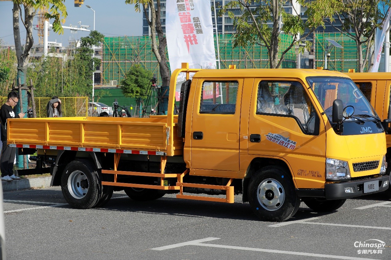 緊跟時代的脈搏 江鈴順達工程車闊步奮進在城建新征程