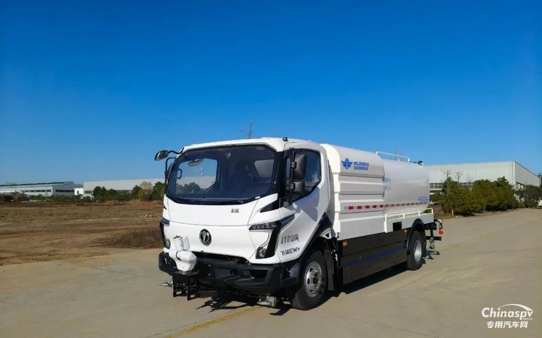 五征12方純電動(dòng)清洗車(chē)，凈城市之塵