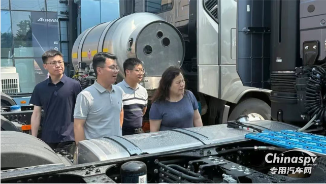 百城聯(lián)動 百場盛會 東風(fēng)康明斯發(fā)財機(jī)持續(xù)引爆市場熱潮