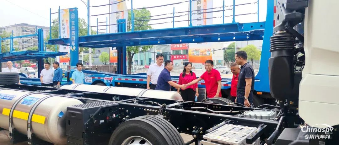 收獲線索600+ 意向訂單300+ 東風商用車轎運大馬力新品全國巡展完美收官