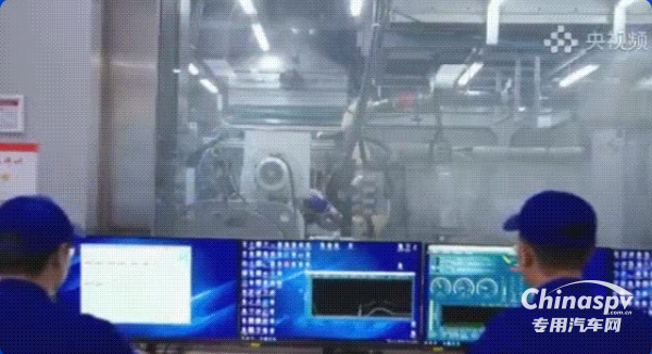 央視聚焦：濰柴勇?lián)?dāng)，擎動(dòng)中國(guó)柴油機(jī)油D1新標(biāo)創(chuàng)建