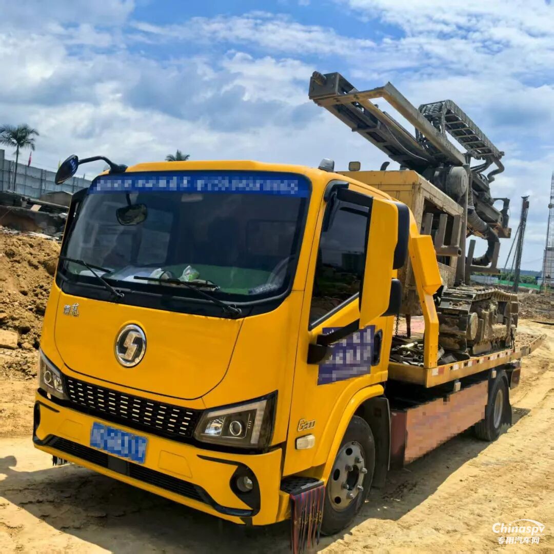 清障救援“不考慮其他車”！羅老板只認陜汽+康明斯