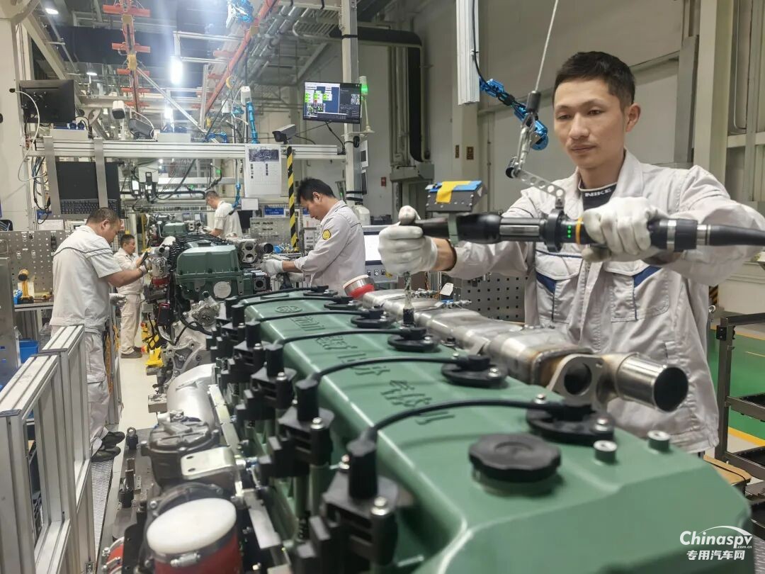 解放動力總成事業(yè)部多戰(zhàn)線協(xié)同攻堅戰(zhàn)高產(chǎn)