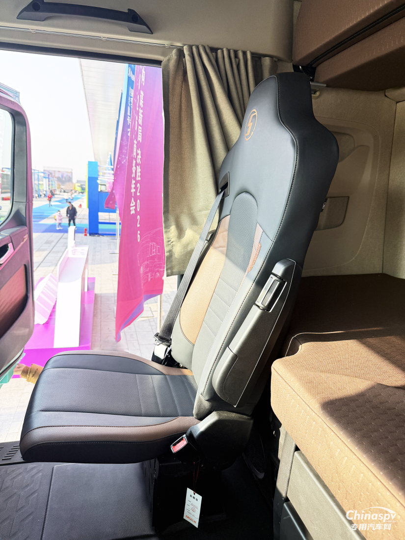 搭載伊思靈NTS2，陜汽X6000超凡旗艦版亮相