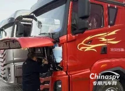 2025年前三季度，解放動力總成產(chǎn)品銷量全面攀升，市場份額穩(wěn)步增長。