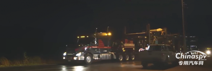 北美重卡巨人：沃爾沃VNX領(lǐng)航超限運輸時代