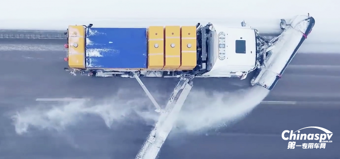 可同時(shí)進(jìn)行多個(gè)車道除雪 瑞典除雪車推雪范圍寬達(dá)8.5米