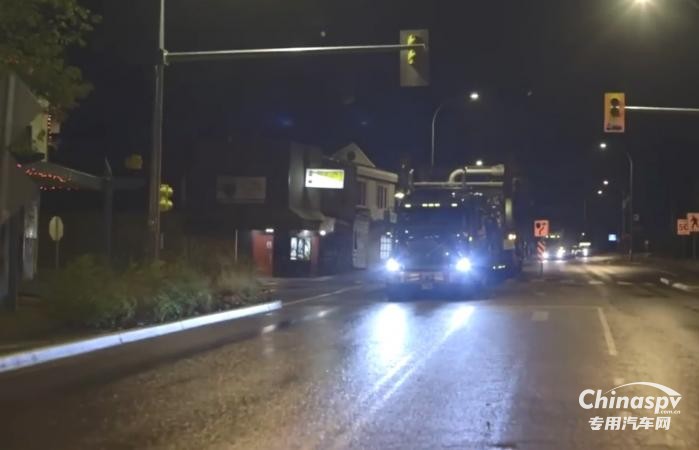 北美重卡巨人：沃爾沃VNX領(lǐng)航超限運輸時代