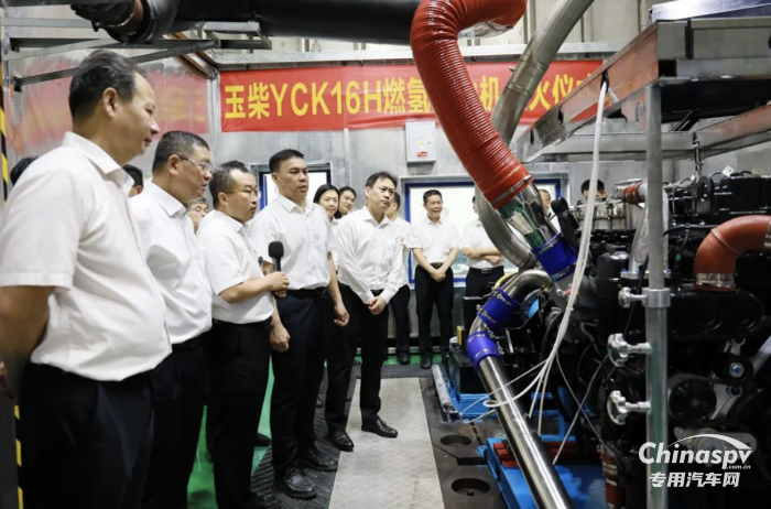 玉柴全國人大代表李海樺為內燃機產(chǎn)業(yè)高質量發(fā)展建言獻策