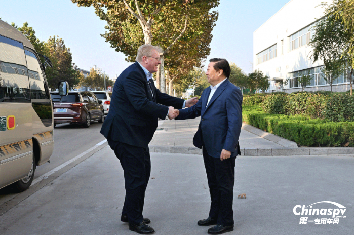 德國博世集團(tuán)董事會(huì)主席史蒂凡·哈通一行訪問濰柴