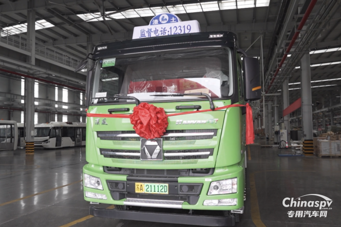 奔赴南京！130臺(tái)徐工新能源渣土車再掀零碳浪潮