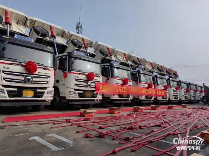 為渣土運(yùn)輸而生！徐工漢風(fēng)XG1H環(huán)保渣土車批量交付安徽蕪湖