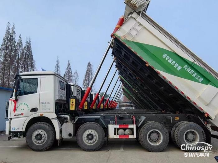 為渣土運(yùn)輸而生！徐工漢風(fēng)XG1H環(huán)保渣土車批量交付安徽蕪湖