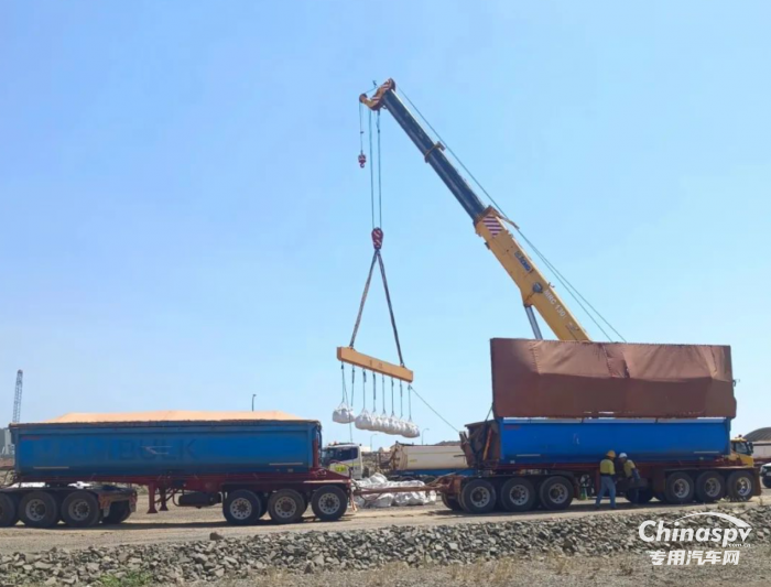 徐工“定制化”起重設(shè)備，澳洲礦區(qū)極限挑戰(zhàn)！